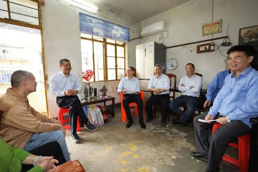 海南矿业开展新春慰问“送温暖”活动