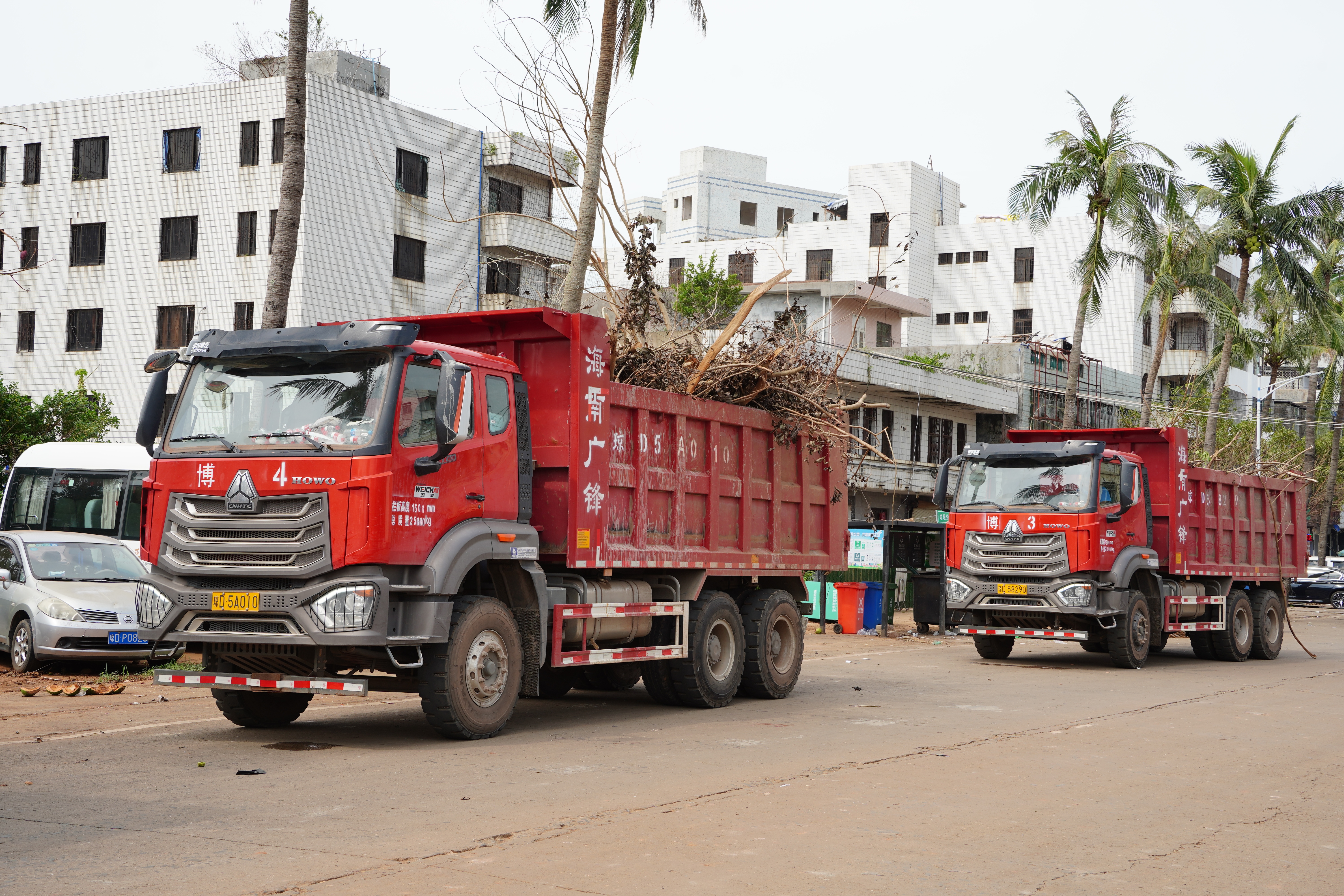 携手克时艰 海南矿业积极支援海口清障工作